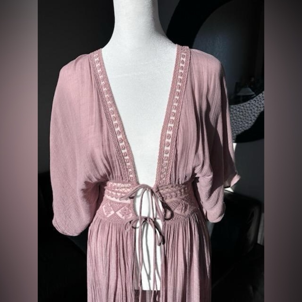 Lulu’s mauve-pale lavender DUSTER- SWIM COVER up, excellent pre-owned condition - Picture 3 of 8